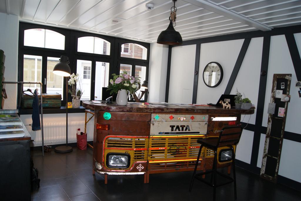 Bed & Bar No.8 - Adults Only Hotel Interlaken Luaran gambar